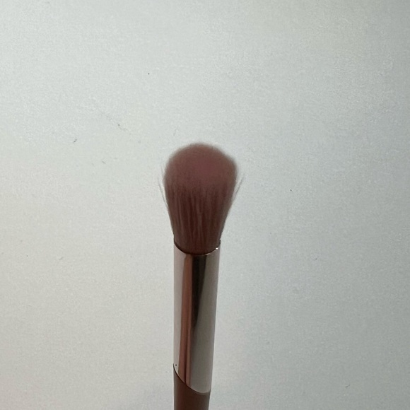 Fenty Beauty Eye Blending Brush 210 - Picture 5 of 6